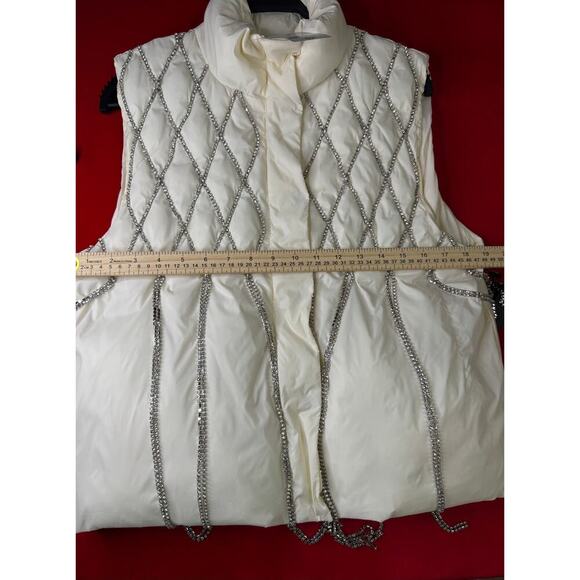 Forever 21 Embellished Puffer Vest – Cream Egret – Rhinestone Trim – Size Small - Picture 7 of 8